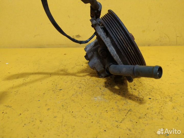 Насос гидроусилителя гур Mazda Mpv GY 1999-2006