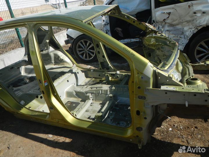 Б/У Б/У Боковина правая, Suzuki (Сузуки) -SX4 (14)