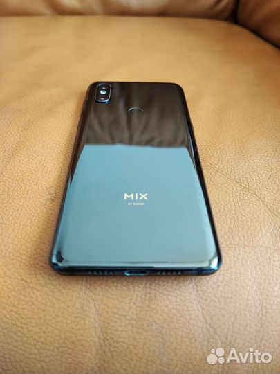 Телефон Xiaomi Mi Mix 3