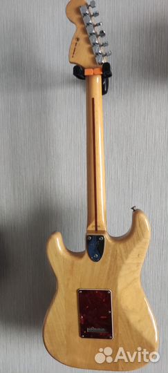 Fender stratocaster japan 70s