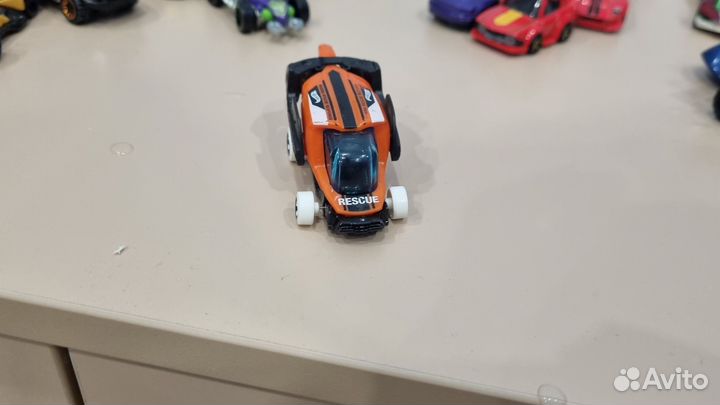 Hot wheels машинки