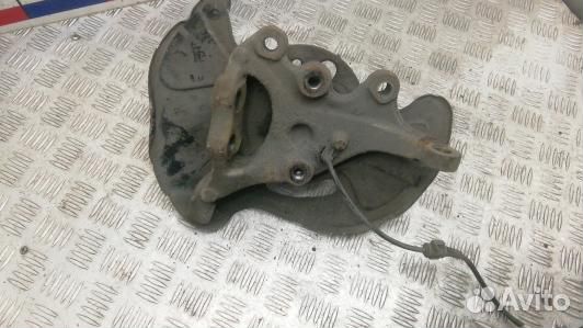 Ступица передняя левая mercedes benz C-class W203