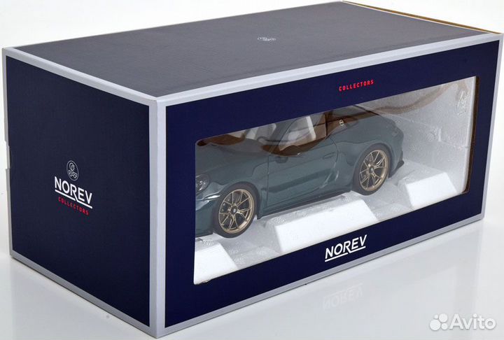 Porsche 911 (992II) GT3 1/18 Norev dark green