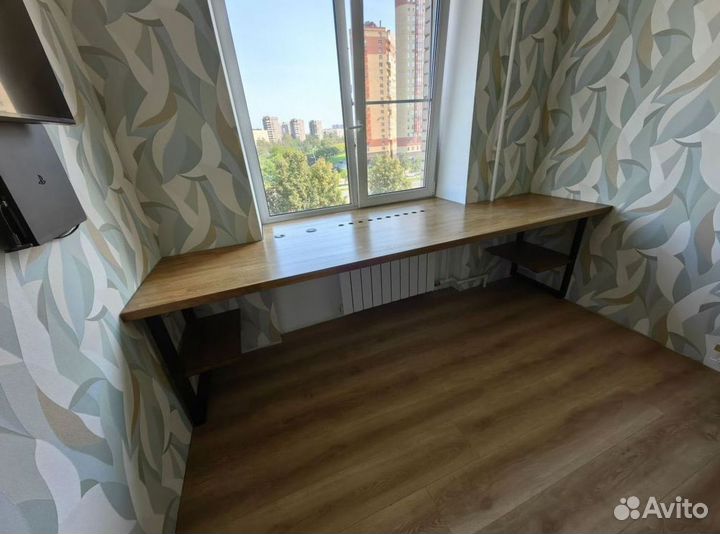 Компьютерный стол в стиле лофт