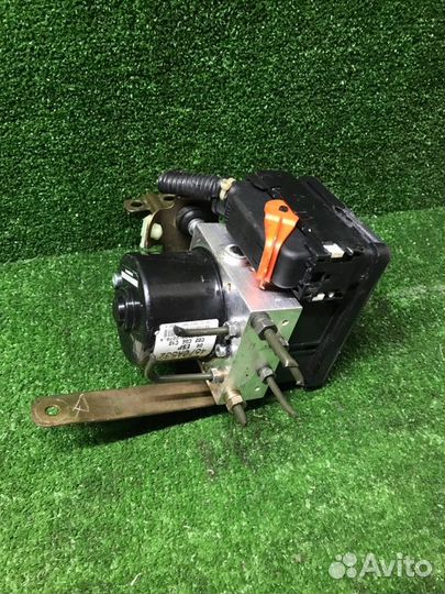 Блок abs Mitsubishi Outlander Xl CW5W 4B12 2008