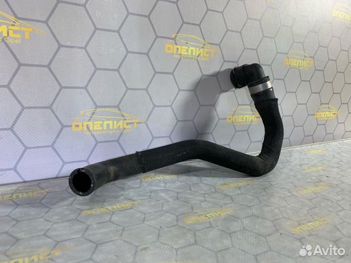 Патрубок системы охлаждения Mercedes Cla 45 Amg