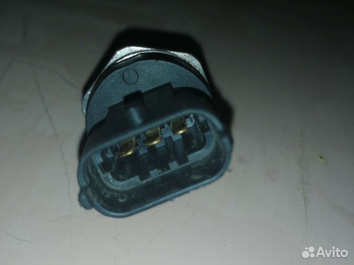 Датчик давления топлива JCB 434S