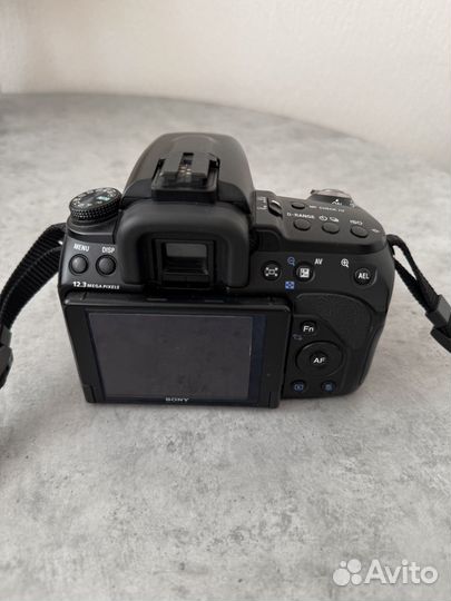 Зеркальный фотоаппарат Sony Alpha A500