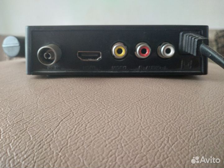 Цифровая тв приставка bbk smp017hdt2