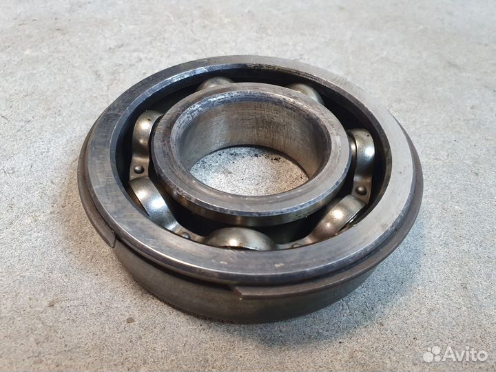 Подшипник вторичного вала раздатки Газ-66