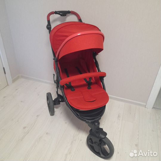 Прогулочная коляска babyton trio