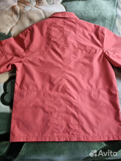 Ветровка женская