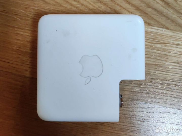 Блок питания / адаптер Apple USB-C 61W A1718