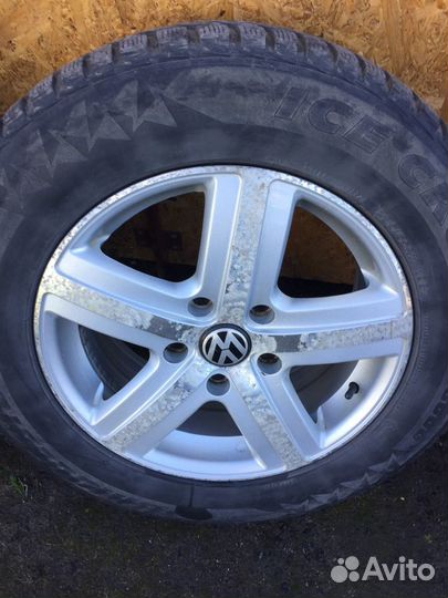 Bridgestone Ice Cruiser 5000 235/65 R17