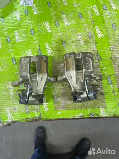 Фольцваген пасат супорта задние BHN128 BHN129