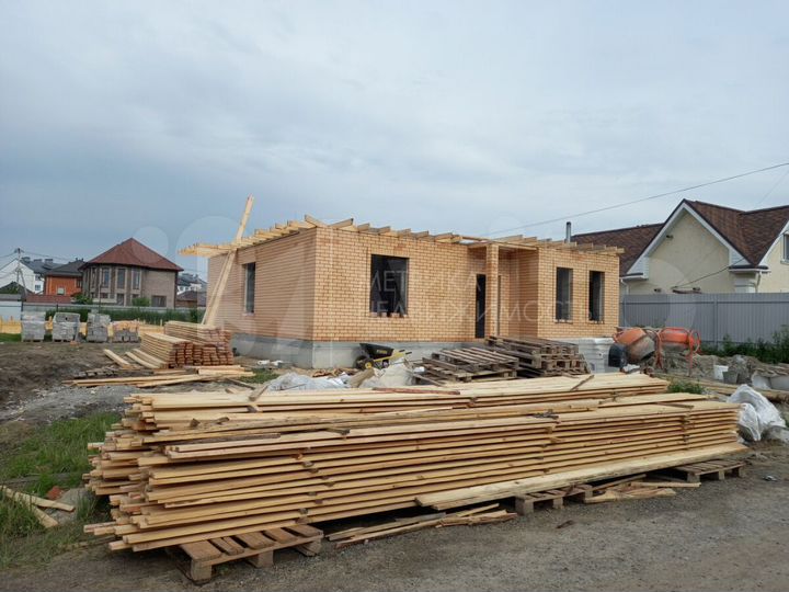 Дом 100 м² на участке 4 сот.