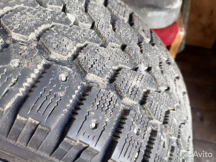 Yokohama Ice Guard IG10 205/60 R16