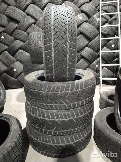 Vredestein ComTrac 235/55 R17