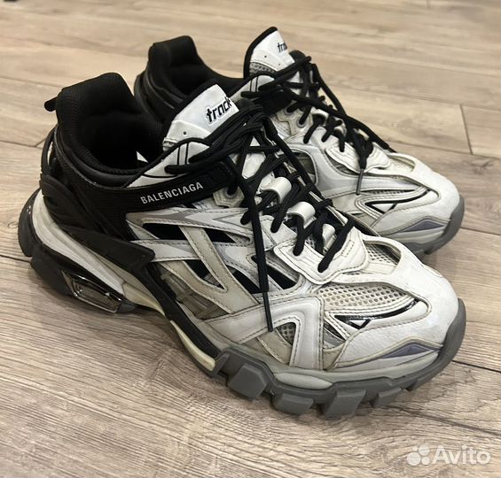 Balenciaga track 2