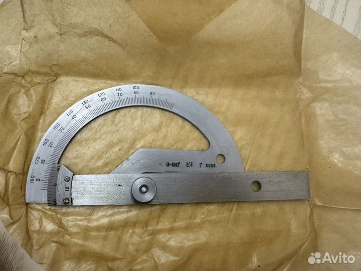 Угломер с нониусом типа А4-10