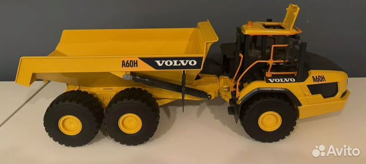 Bruder самосвал