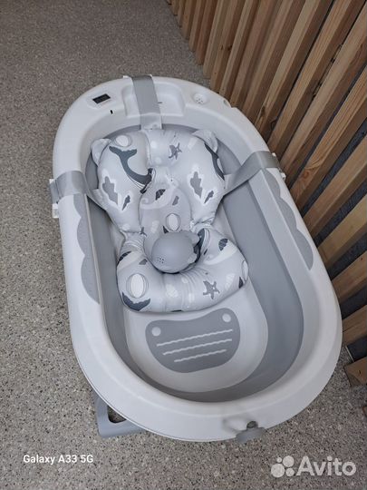 Ванночка для купания складная новая