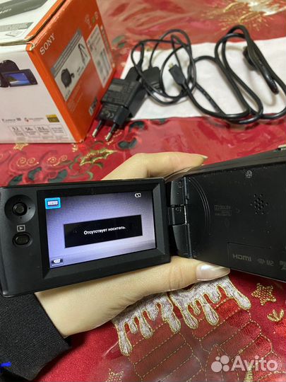 Видеокамера HD sony cx240e