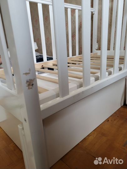 Детская кроватка