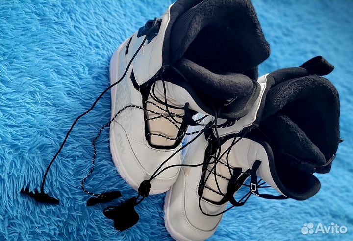 Сноубордические ботинки женские