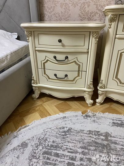 Трюмо с зеркалом