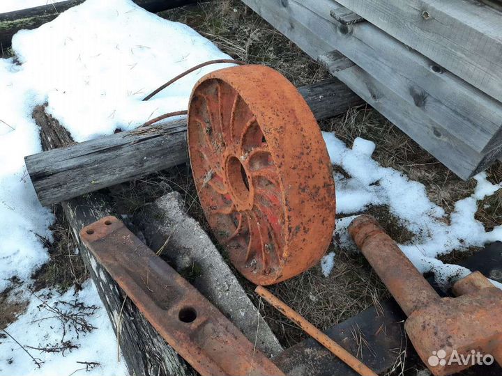 Запчасти на трактор тт4