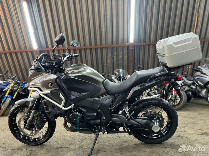 Honda VFR1200XD