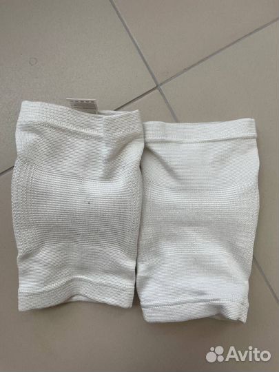 Наколенники