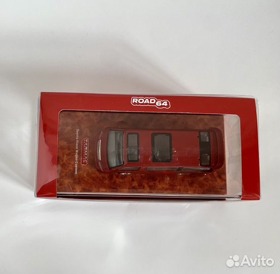 Модель Tarmac 1 64 Toyota Hiace Wagon Custom