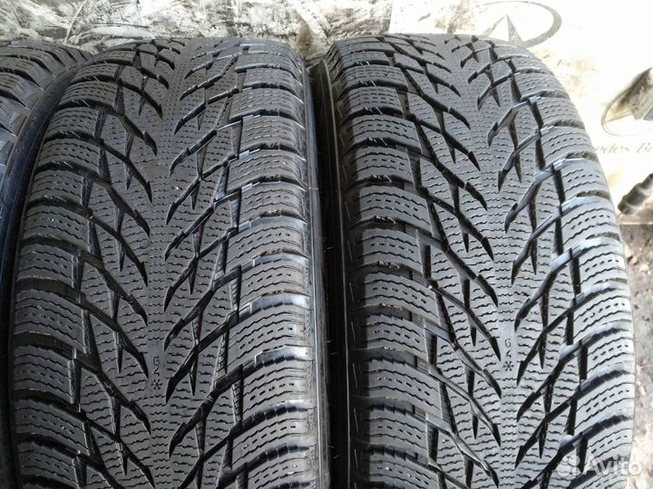 Nokian Tyres Hakkapeliitta R3 215/60 R16 99R