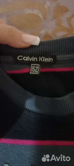 Джемпер Calvin Klein размер 152 Унисекс