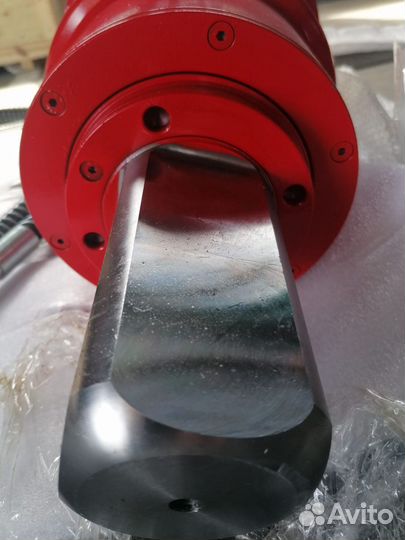 Гидровращатель для кму