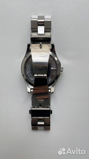 Женские часы Marc Jacobs