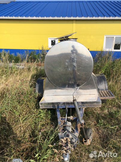 Прицеп пищевая цистерна Танко, бочка-прицеп 700л