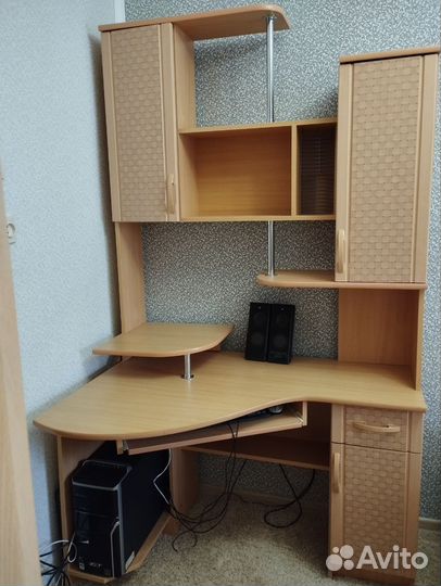 Шкаф с компьютерным столом бу