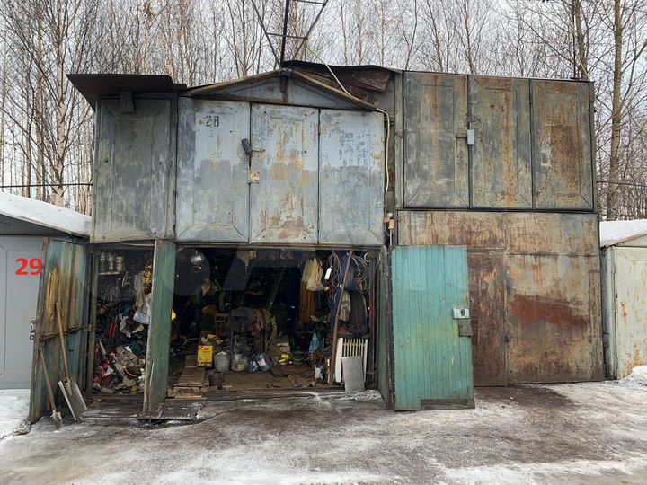 Гараж, > 30 м²