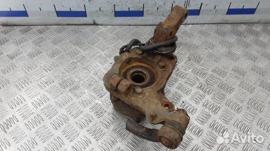 Ступица передняя правая hyundai santa FE 2 (DML20N