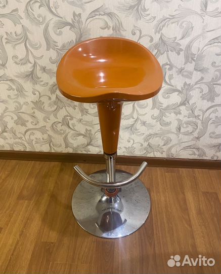 Барный стул