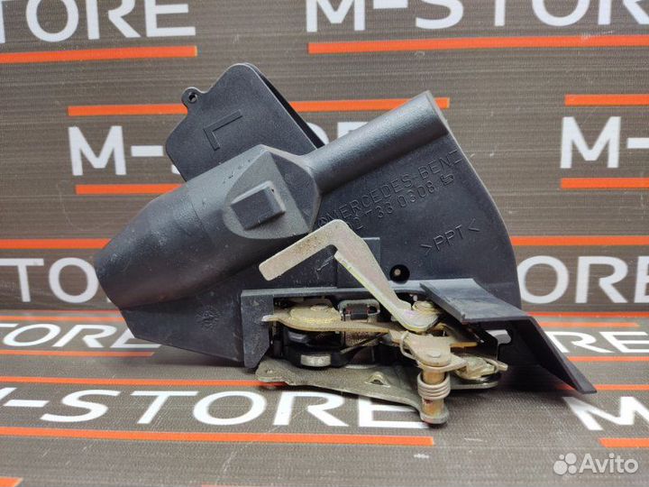 Замок двери задний левый Mercedes-Benz E-Class