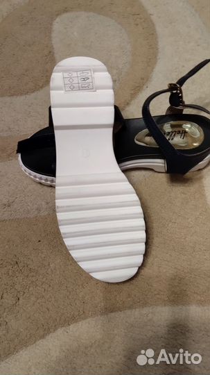 Босоножки для девочки