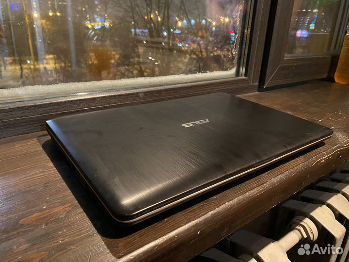 Asus i3, 8gb, ssd