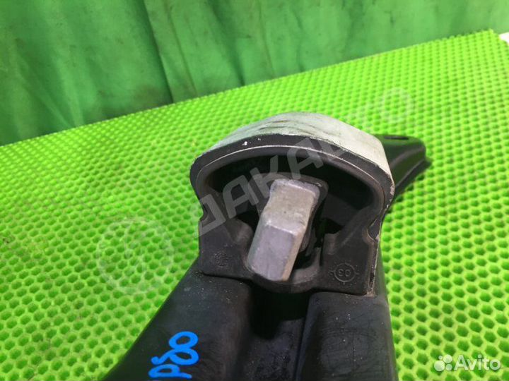 Кронштейн опоры АКПП Mercedes-Benz C W204