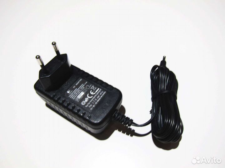 Сзу блок питания Logitech Ksafd0500250W1EU 5V 2.5A
