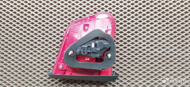 Фонарь задний правый Volkswagen Tiguan 5n0945094g