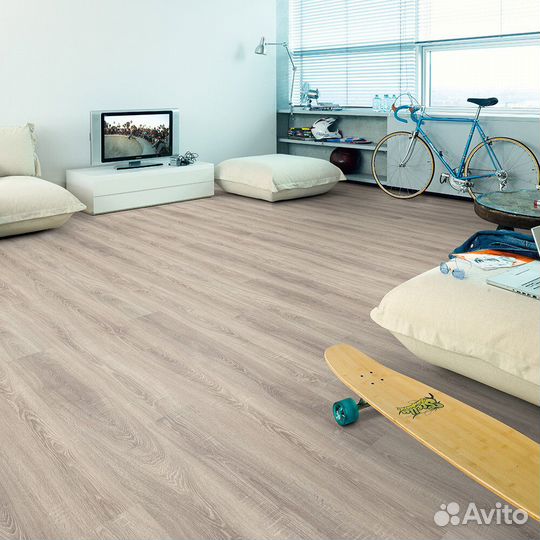 Ламинат 33 класс Egger Home светлый 8 мм с фаской